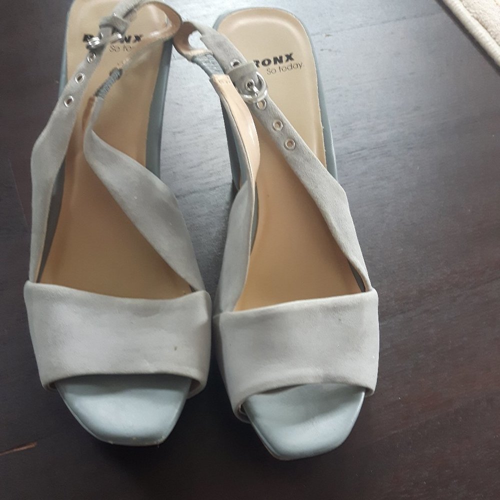 Leather Sandals - Picture 2 of 3